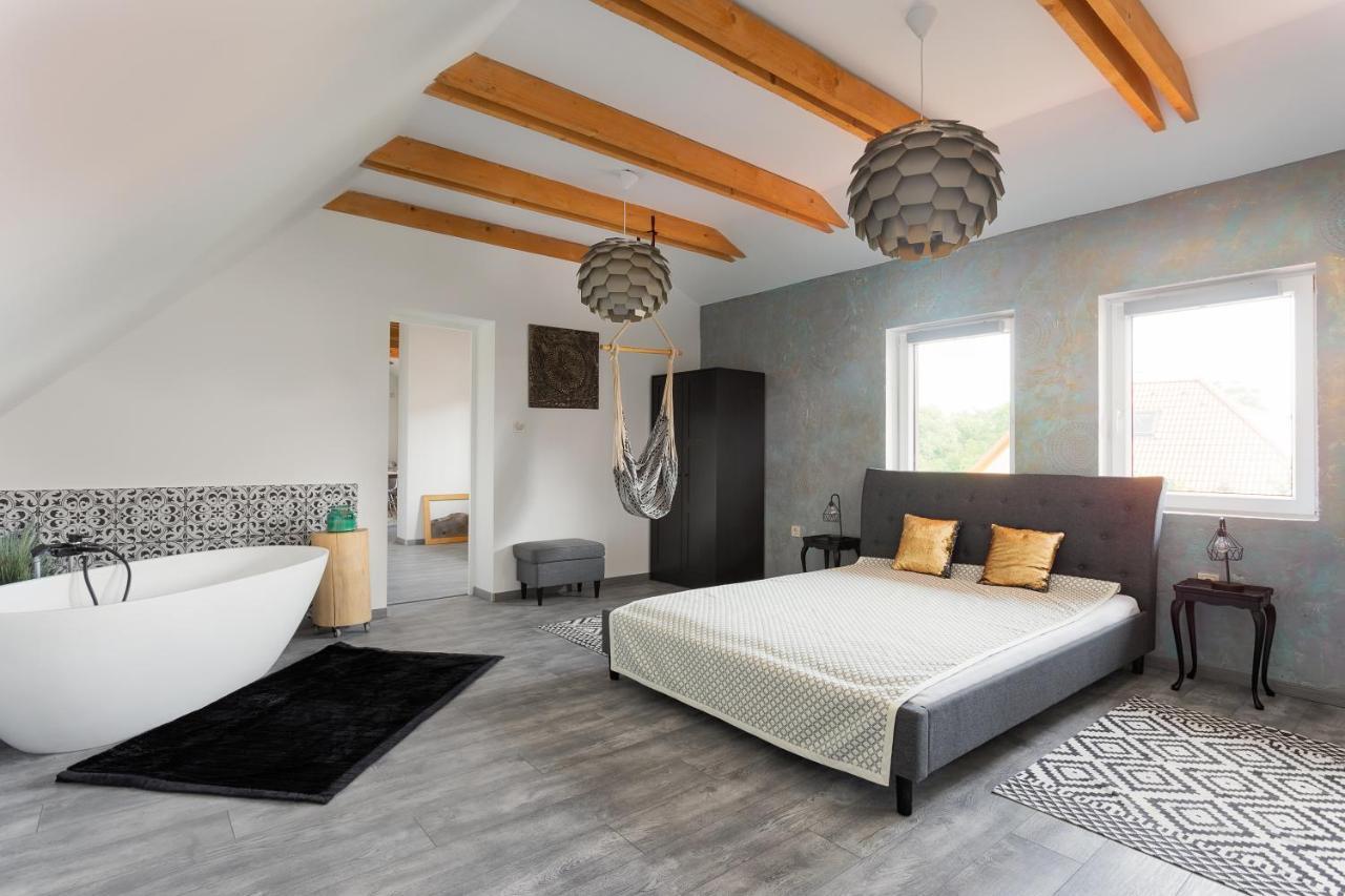 Patakpart Vendeghaz Appartement Egerszalók Buitenkant foto